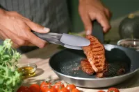 38 cm dlouhé nerezové kleště se silikonem