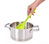 Silikonová vařečka s kulatým otvorem, ocel v silikonu