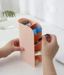 Organizér/stojánek s pěti přihrádkami