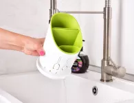 STOJAN/ODKAPÁVAČ na kuchyňské náčiní a příbory