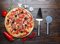 19 cm RÁDLO nerezový kráječ na pizzu a těsta GOURMET