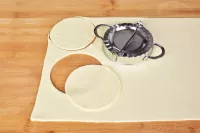 TAŠTIČKÁTOR, nerezová forma na plněné taštičky