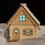 10 cm dekorativní svítící LED domek, měnící se barevné osvětlení
