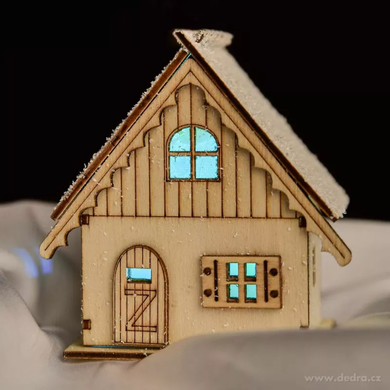 10 cm dekorativní svítící LED domek, měnící se barevné osvětlení