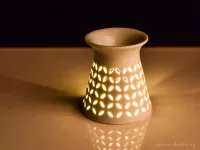 Keramická aromalampa s jemným dekorem