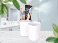 Cestovní pouzdro na zubní kartáčky a pastu