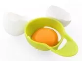 Oddělovač žloutků délka cca 9 cm plast