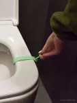 PRKNOZDVIH poutko na wc prkénko