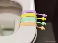 PRKNOZDVIH poutko na wc prkénko