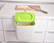 7 l XXL kuchyňský zbytkovník s víkem