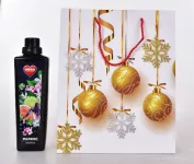 Dárková taška, motiv zdoben zlatými třpytkami