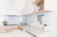 Kuchyňský věšák s 8 háčky
