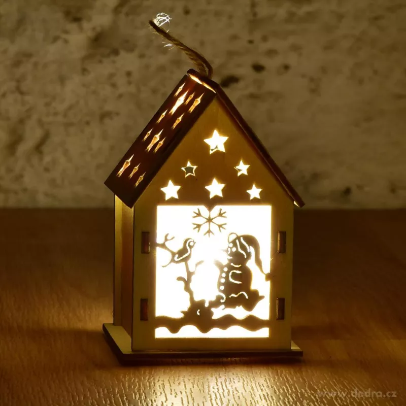 10 cm dřevěný domek s LED osvětlením