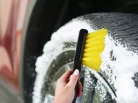 22 cm velký kartáč na mytí kol a disků u auta