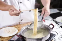 16 cm Nerezové sítko/cedník s dlouhou rukojetí