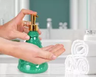 Vánoční přírodní mýdlo STROMEK s glycerinem a aloe vera